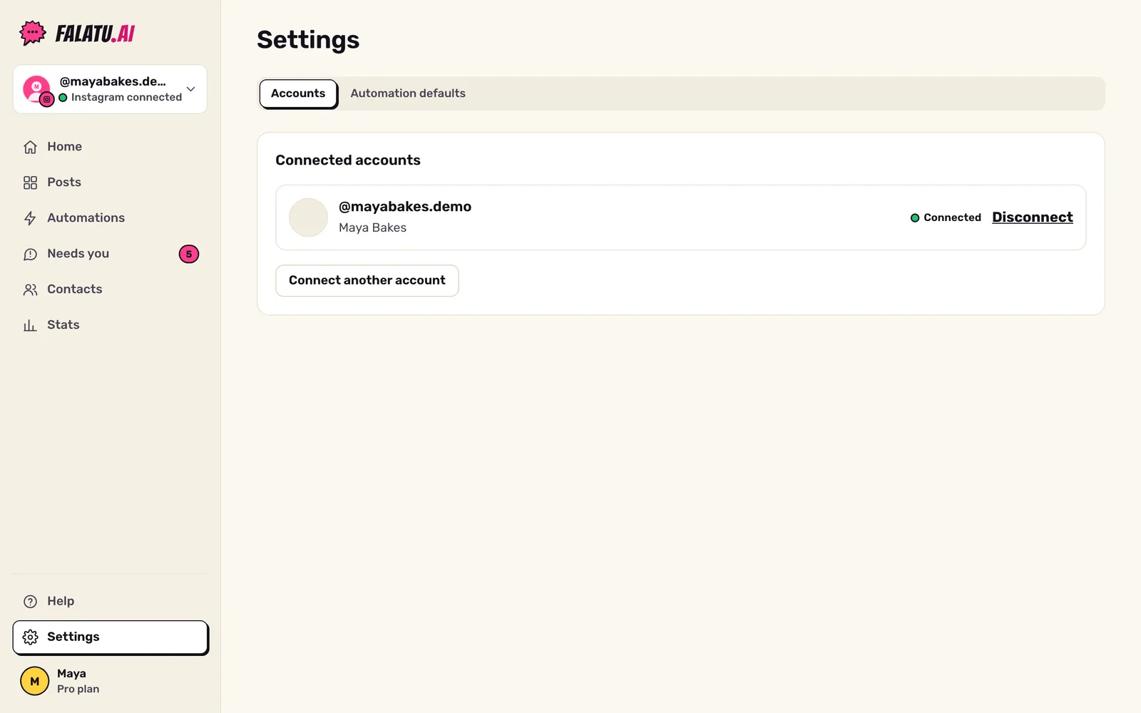 Settings, Accounts tab: the connected Instagram account, with photo, handle and the Connected status.